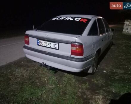 Серый Опель Вектра, объемом двигателя 1.8 л и пробегом 339 тыс. км за 1300 $, фото 1 на Automoto.ua