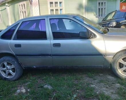 Сірий Опель Вектра, об'ємом двигуна 1.8 л та пробігом 270 тис. км за 1200 $, фото 1 на Automoto.ua