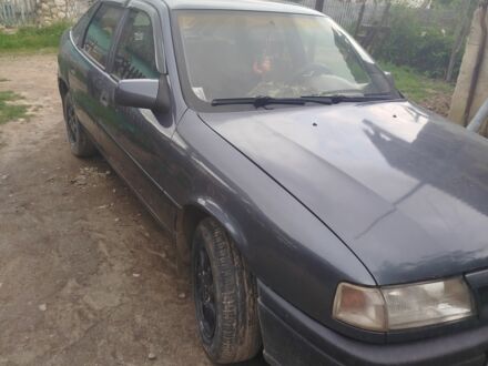 Опель Вектра 1995 в Богородчанах на Automoto.ua Серый Опель Вектра, объемом двигателя 0 л и пробегом 250 тыс. км за 1300 $, фото 1 на Automoto.ua