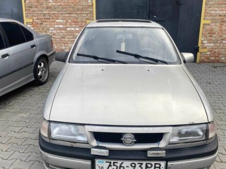 Опель Вектра 1995 в Ровно на Automoto.ua Серый Опель Вектра, объемом двигателя 0 л и пробегом 3 тыс. км за 1500 $, фото 1 на Automoto.ua