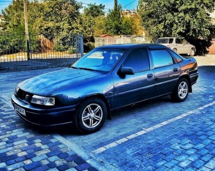 Серый Опель Вектра, объемом двигателя 1.8 л и пробегом 445 тыс. км за 1070 $, фото 1 на Automoto.ua