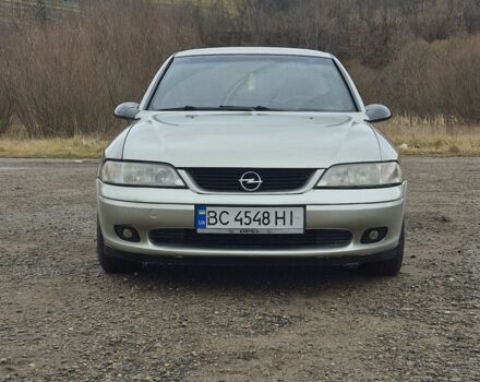 Серый Опель Вектра, объемом двигателя 1.8 л и пробегом 267 тыс. км за 1850 $, фото 1 на Automoto.ua