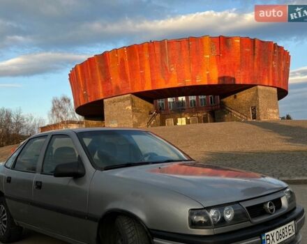 Серый Опель Вектра, объемом двигателя 1.8 л и пробегом 326 тыс. км за 1700 $, фото 1 на Automoto.ua