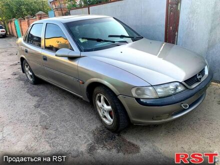 Серый Опель Вектра, объемом двигателя 1.6 л и пробегом 250 тыс. км за 1900 $, фото 1 на Automoto.ua