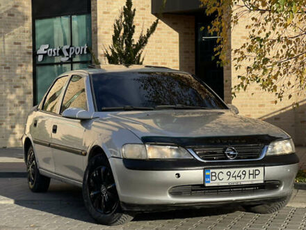 Сірий Опель Вектра, об'ємом двигуна 1.6 л та пробігом 332 тис. км за 1870 $, фото 1 на Automoto.ua