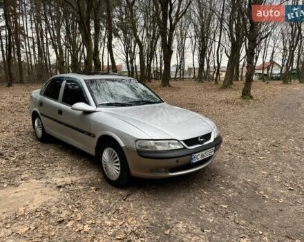 Серый Опель Вектра, объемом двигателя 1.6 л и пробегом 450 тыс. км за 1850 $, фото 1 на Automoto.ua