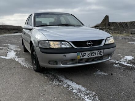 Сірий Опель Вектра, об'ємом двигуна 1.6 л та пробігом 280 тис. км за 2000 $, фото 1 на Automoto.ua