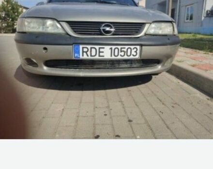 Серый Опель Вектра, объемом двигателя 0 л и пробегом 1000 тыс. км за 356 $, фото 1 на Automoto.ua