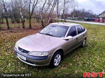 Серый Опель Вектра, объемом двигателя 1.6 л и пробегом 334 тыс. км за 1700 $, фото 1 на Automoto.ua