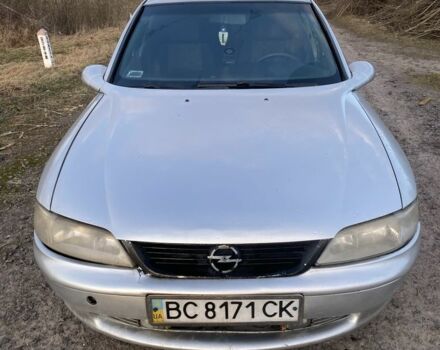 Серый Опель Вектра, объемом двигателя 1.6 л и пробегом 300 тыс. км за 1500 $, фото 1 на Automoto.ua