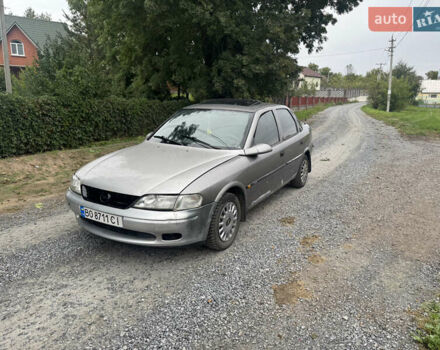 Сірий Опель Вектра, об'ємом двигуна 1.69 л та пробігом 380 тис. км за 1450 $, фото 1 на Automoto.ua