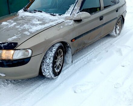 Серый Опель Вектра, объемом двигателя 1.6 л и пробегом 200 тыс. км за 2100 $, фото 1 на Automoto.ua