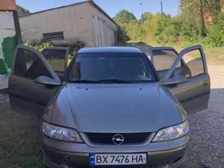 Серый Опель Вектра, объемом двигателя 1.8 л и пробегом 1 тыс. км за 2000 $, фото 1 на Automoto.ua