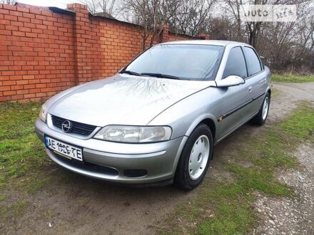 Опель Вектра 1996 у Дніпро (Дніпропетровську) на Automoto.ua Сірий Опель Вектра, об'ємом двигуна 2 л та пробігом 333 тис. км за 3500 $, фото 1 на Automoto.ua