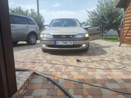 Опель Вектра 1996 у Белой Церкве на Automoto.ua Сірий Опель Вектра, об'ємом двигуна 2 л та пробігом 400 тис. км за 2500 $, фото 1 на Automoto.ua