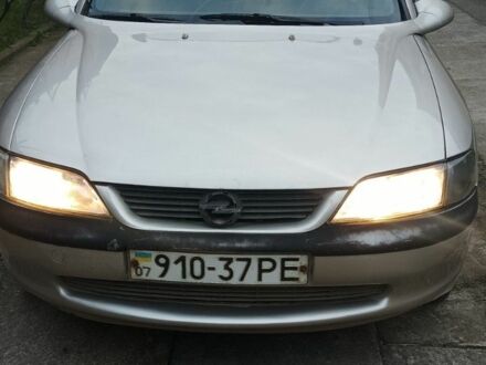 Серый Опель Вектра, объемом двигателя 2 л и пробегом 150 тыс. км за 1000 $, фото 1 на Automoto.ua