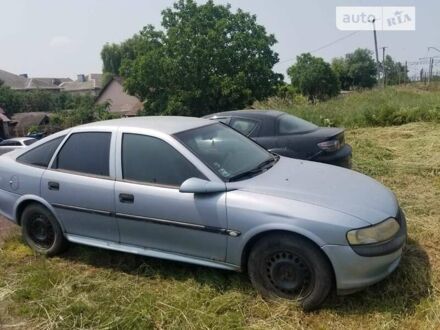 Опель Вектра 1997 в Ужгороде на Automoto.ua Серый Опель Вектра, объемом двигателя 2 л и пробегом 320 тыс. км за 1000 $, фото 1 на Automoto.ua
