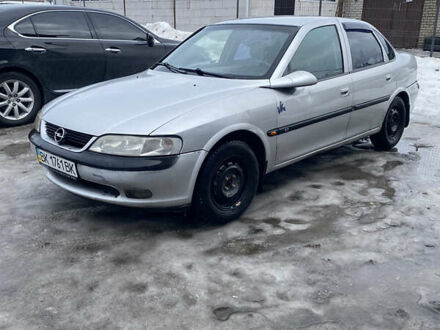 Серый Опель Вектра, объемом двигателя 1.6 л и пробегом 325 тыс. км за 1750 $, фото 1 на Automoto.ua