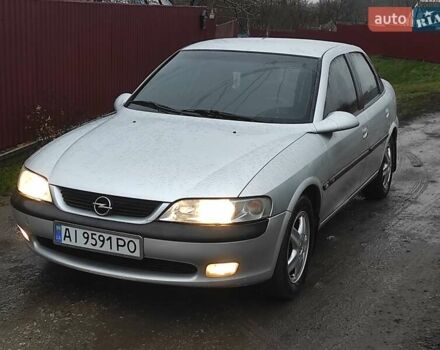 Серый Опель Вектра, объемом двигателя 2 л и пробегом 292 тыс. км за 1900 $, фото 1 на Automoto.ua