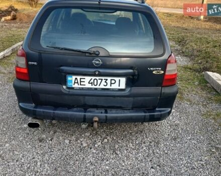 Серый Опель Вектра, объемом двигателя 1.8 л и пробегом 450 тыс. км за 2000 $, фото 1 на Automoto.ua