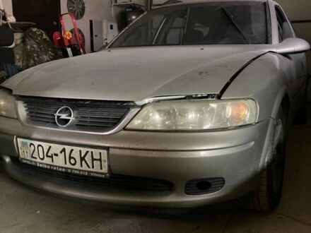 Сірий Опель Вектра, об'ємом двигуна 0 л та пробігом 300 тис. км за 2667 $, фото 1 на Automoto.ua