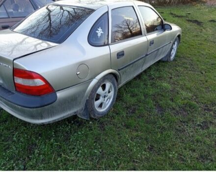 Серый Опель Вектра, объемом двигателя 2 л и пробегом 260 тыс. км за 1000 $, фото 1 на Automoto.ua