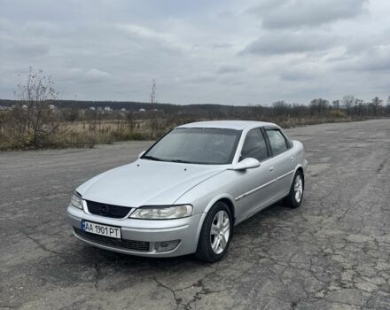 Серый Опель Вектра, объемом двигателя 2 л и пробегом 319 тыс. км за 1750 $, фото 1 на Automoto.ua