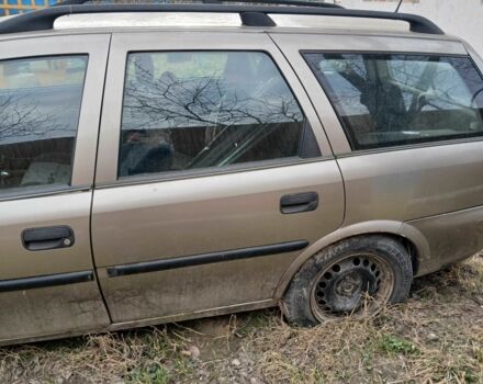 Серый Опель Вектра, объемом двигателя 2 л и пробегом 299 тыс. км за 362 $, фото 1 на Automoto.ua