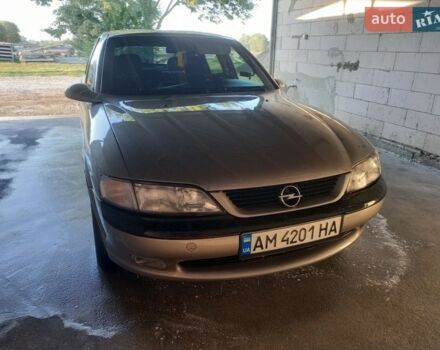 Серый Опель Вектра, объемом двигателя 1.8 л и пробегом 300 тыс. км за 3000 $, фото 1 на Automoto.ua