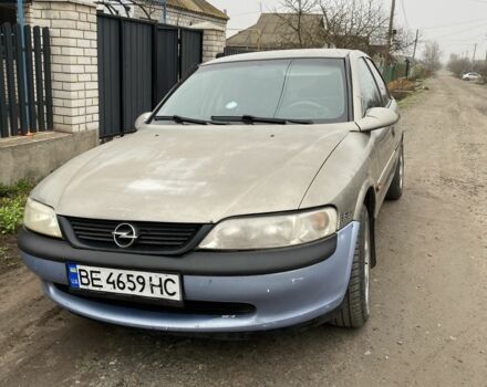 Серый Опель Вектра, объемом двигателя 1.8 л и пробегом 350 тыс. км за 1800 $, фото 1 на Automoto.ua