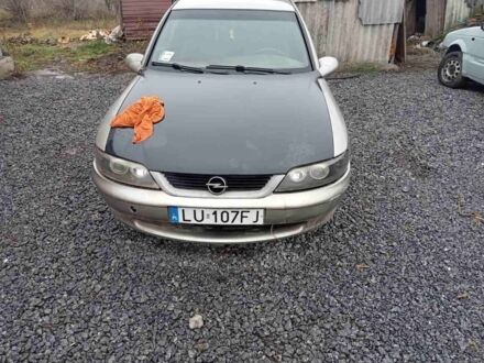 Серый Опель Вектра, объемом двигателя 2 л и пробегом 300 тыс. км за 800 $, фото 1 на Automoto.ua