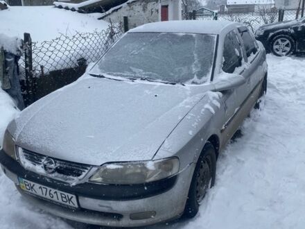 Серый Опель Вектра, объемом двигателя 1.6 л и пробегом 330 тыс. км за 1300 $, фото 1 на Automoto.ua