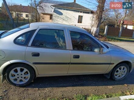 Сірий Опель Вектра, об'ємом двигуна 1.6 л та пробігом 350 тис. км за 1700 $, фото 1 на Automoto.ua