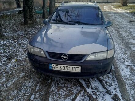 Серый Опель Вектра, объемом двигателя 2 л и пробегом 350 тыс. км за 1092 $, фото 1 на Automoto.ua