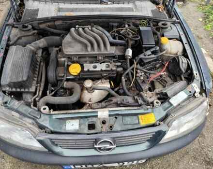 Сірий Опель Вектра, об'ємом двигуна 2 л та пробігом 160 тис. км за 500 $, фото 1 на Automoto.ua