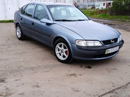 Сірий Опель Вектра, об'ємом двигуна 1.6 л та пробігом 350 тис. км за 1600 $, фото 1 на Automoto.ua