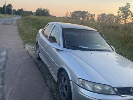 Серый Опель Вектра, объемом двигателя 2 л и пробегом 200 тыс. км за 1600 $, фото 1 на Automoto.ua