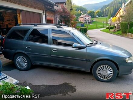 Серый Опель Вектра, объемом двигателя 2 л и пробегом 256 тыс. км за 2000 $, фото 1 на Automoto.ua