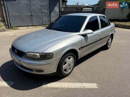 Сірий Опель Вектра, об'ємом двигуна 1.6 л та пробігом 311 тис. км за 2800 $, фото 1 на Automoto.ua