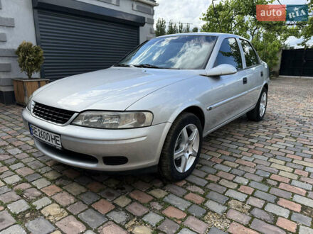Опель Вектра 1998 у Новом Буге на Automoto.ua Сірий Опель Вектра, об'ємом двигуна 1.8 л та пробігом 437 тис. км за 3000 $, фото 1 на Automoto.ua