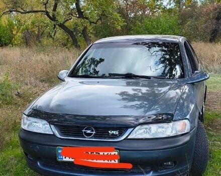 Серый Опель Вектра, объемом двигателя 2.5 л и пробегом 323 тыс. км за 2800 $, фото 1 на Automoto.ua