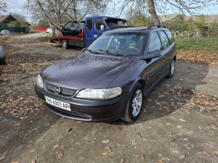 Серый Опель Вектра, объемом двигателя 1.6 л и пробегом 200 тыс. км за 1800 $, фото 1 на Automoto.ua