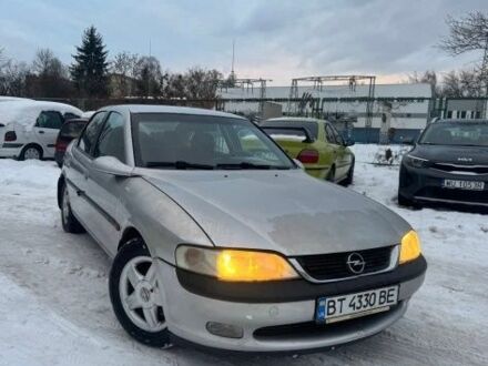 Серый Опель Вектра, объемом двигателя 1.8 л и пробегом 300 тыс. км за 1600 $, фото 1 на Automoto.ua