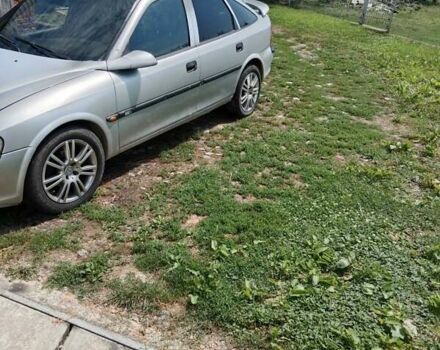 Серый Опель Вектра, объемом двигателя 2 л и пробегом 460 тыс. км за 1750 $, фото 1 на Automoto.ua