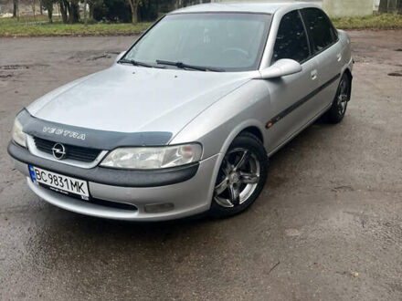 Серый Опель Вектра, объемом двигателя 2 л и пробегом 300 тыс. км за 2800 $, фото 1 на Automoto.ua