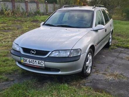 Серый Опель Вектра, объемом двигателя 1.6 л и пробегом 275 тыс. км за 2600 $, фото 1 на Automoto.ua