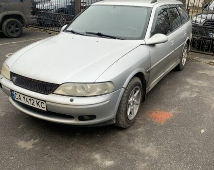 Серый Опель Вектра, объемом двигателя 1.8 л и пробегом 380 тыс. км за 2500 $, фото 1 на Automoto.ua