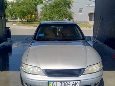 Серый Опель Вектра, объемом двигателя 1.8 л и пробегом 270 тыс. км за 2750 $, фото 1 на Automoto.ua