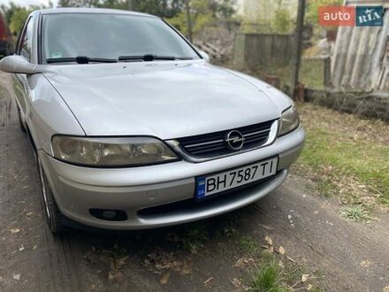 Сірий Опель Вектра, об'ємом двигуна 1.8 л та пробігом 244 тис. км за 3500 $, фото 1 на Automoto.ua