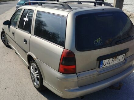 Серый Опель Вектра, объемом двигателя 1.8 л и пробегом 325 тыс. км за 1373 $, фото 1 на Automoto.ua